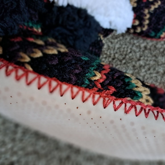 Ruggine Premium Slipper Socks - Picture 8 of 12